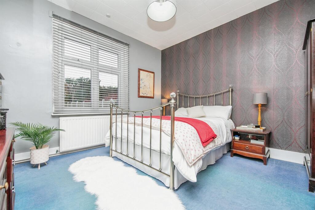 Additional property image - Naze Park Road, Walton On The Naze