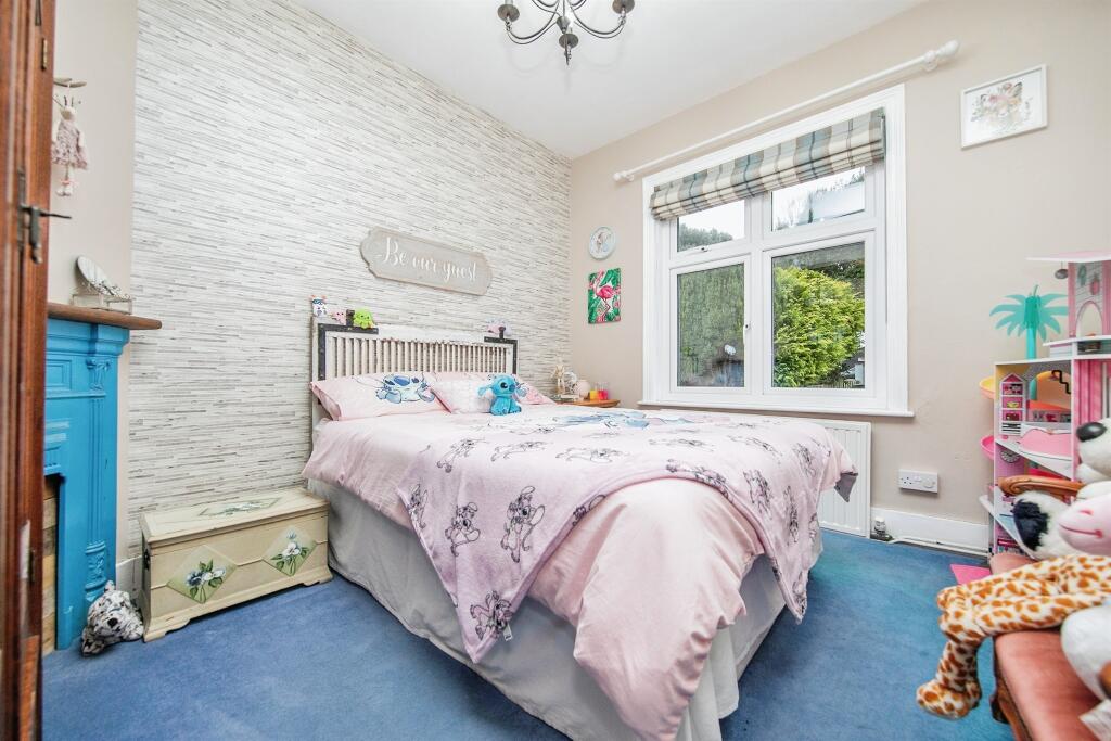 Additional property image - Naze Park Road, Walton On The Naze