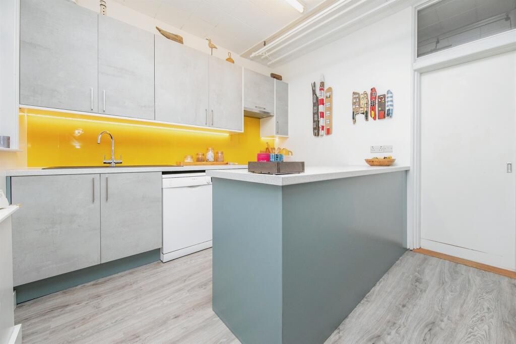 Additional property image - Naze Park Road, Walton On The Naze