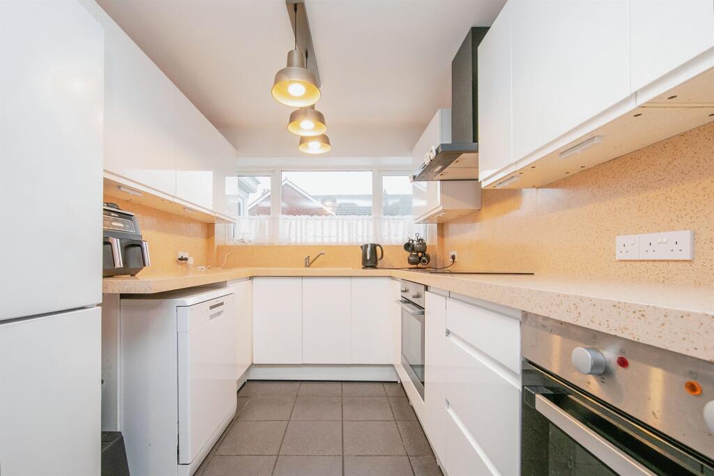 Additional property image - Beaconsfield Road, Clacton-On-Sea