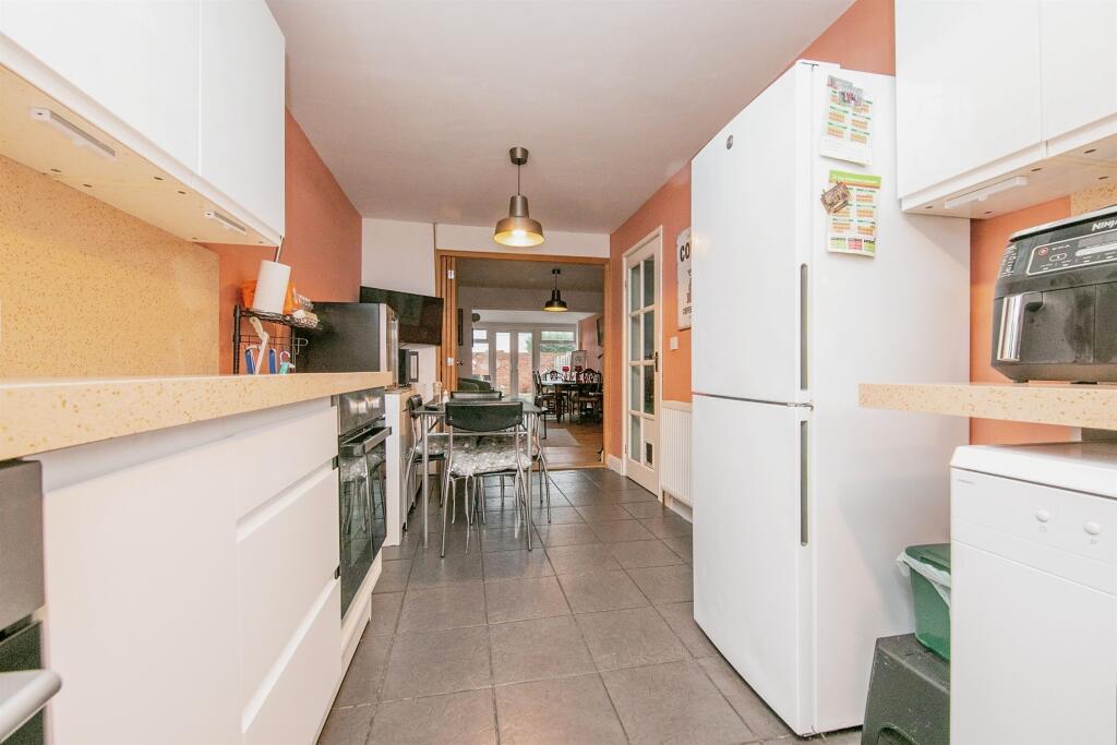 Additional property image - Beaconsfield Road, Clacton-On-Sea