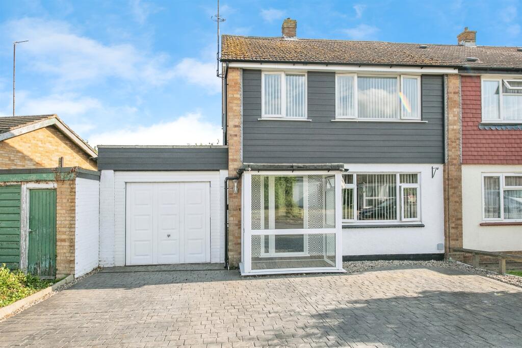 Main image of property: Lymington Avenue, Clacton-On-Sea