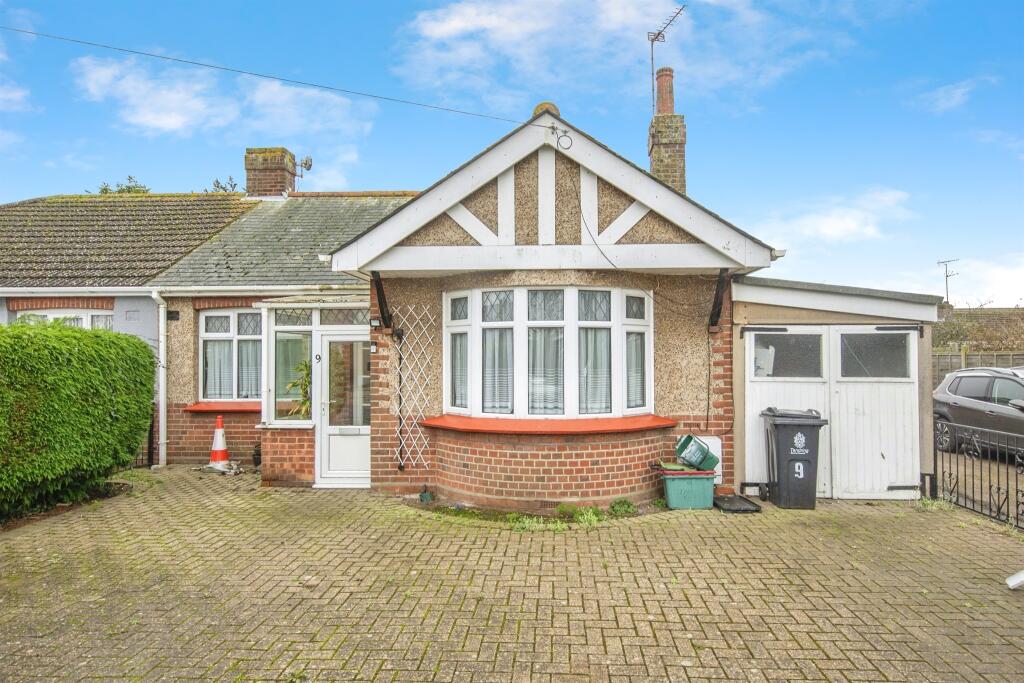 Main image of property: Lake Avenue, Clacton-On-Sea