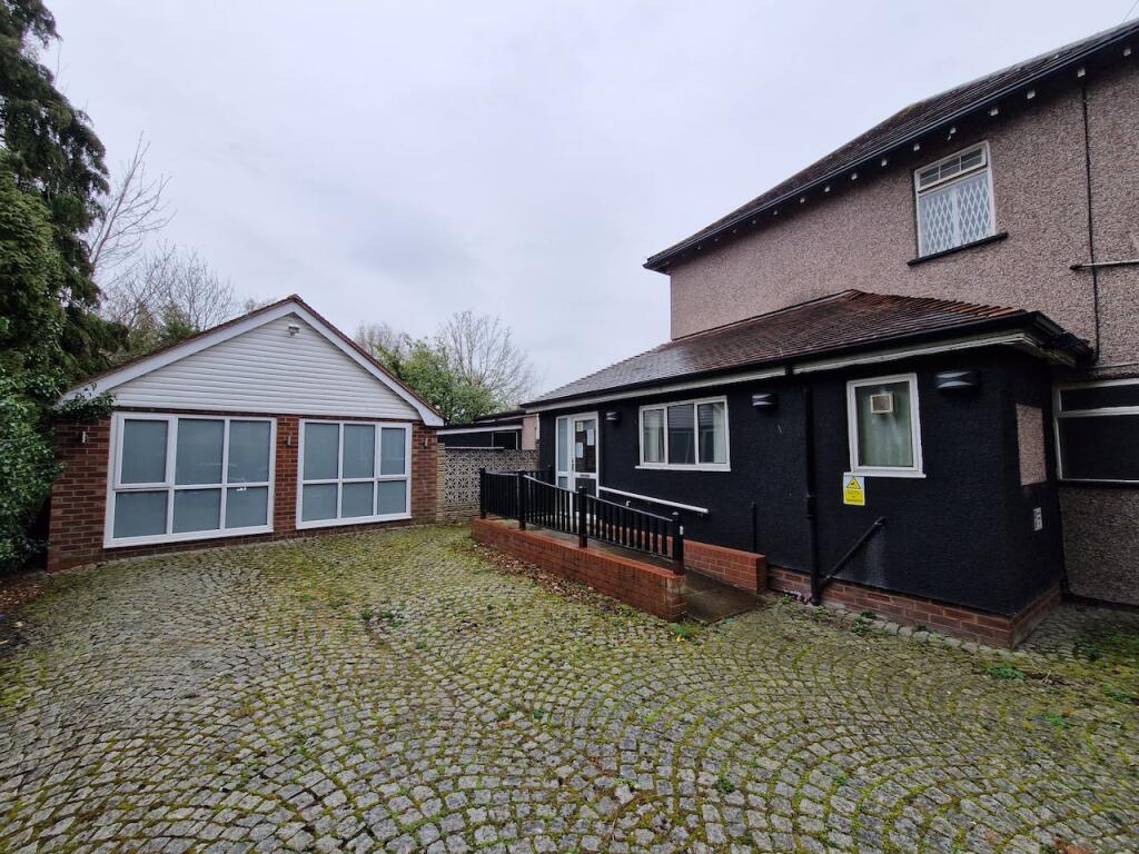 Office to lease in 32 Church Road, Cheadle Hulme, Cheadle, SK8 7JB, SK8