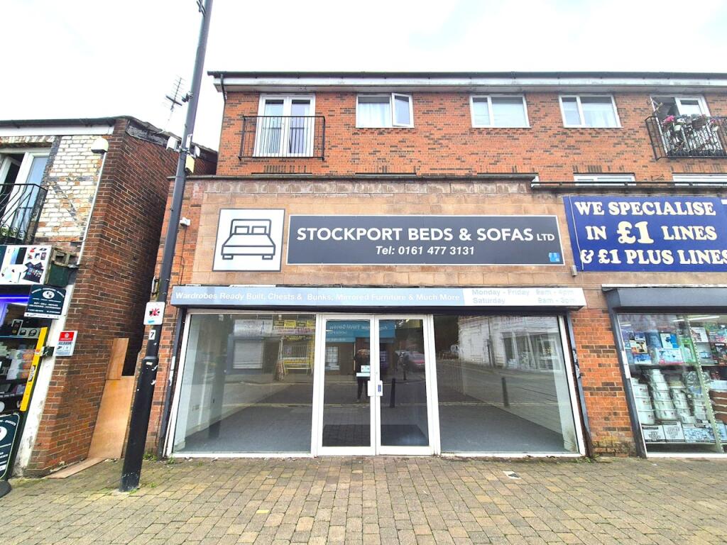 Main image of property: 41 Castle Street, Stockport, SK3 9AT