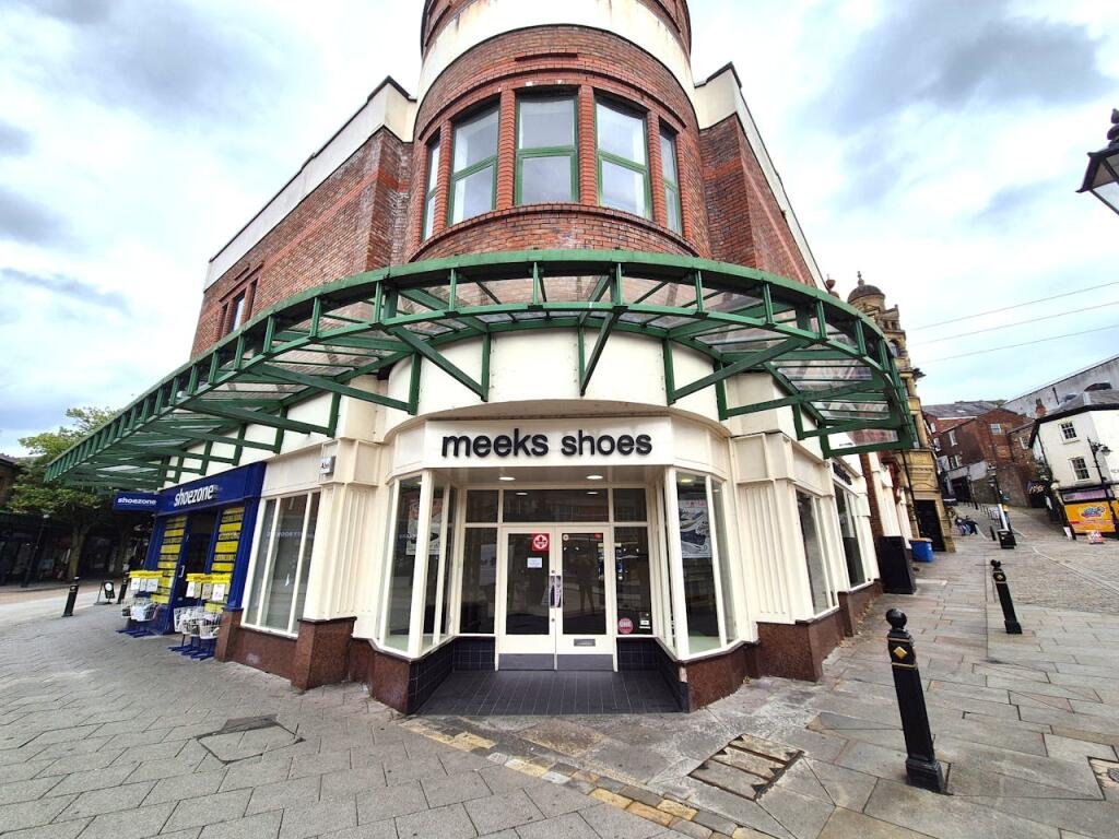 Main image of property: 2 Warren Street, Stockport, SK1 1UD