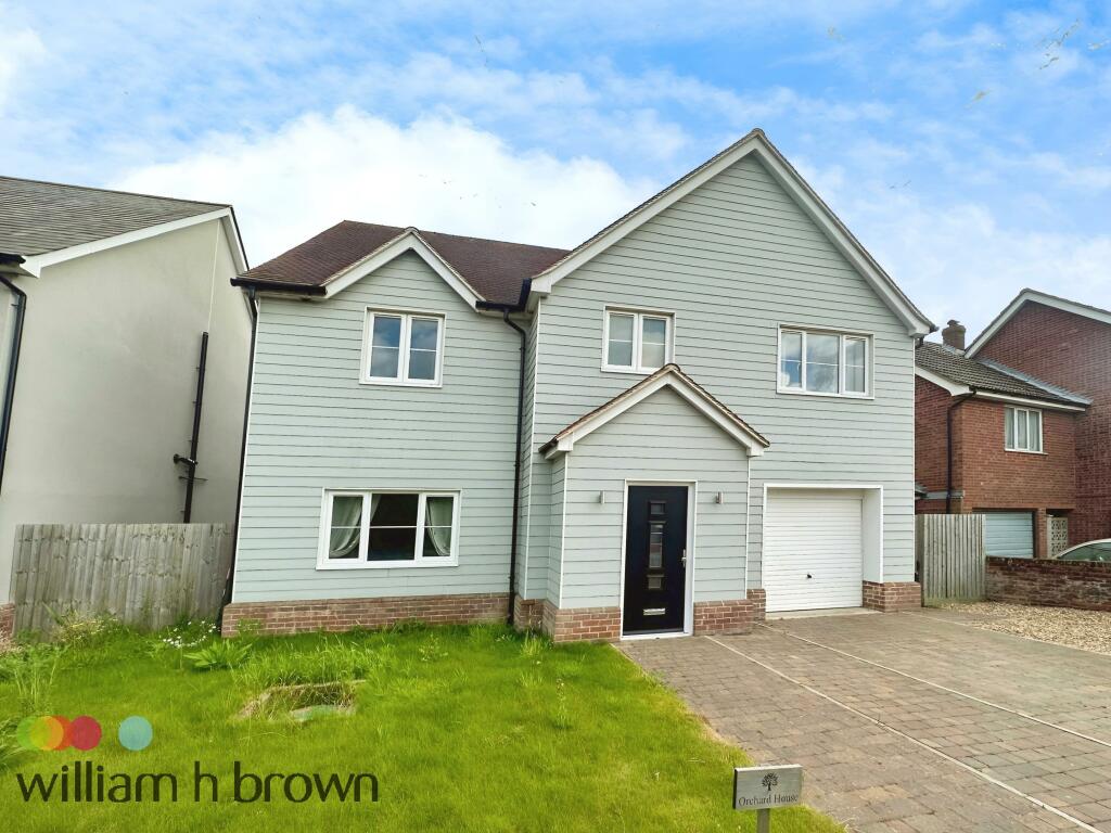 4 bedroom house for rent in Heath Road, Tendring, CLACTONONSEA, CO16