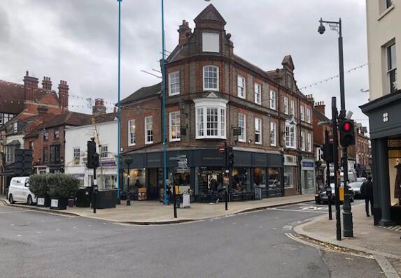 Main image of property: 2/2A Hart Street, Henley-On-Thames, Oxfordshire, RG9 2AU