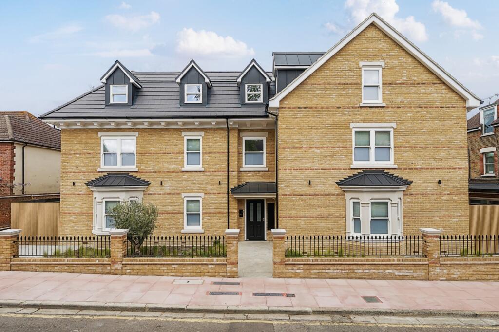 Main image of property: Victoria Road Sidcup DA15