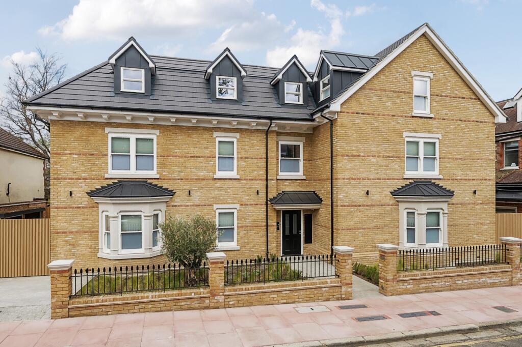 Main image of property: Victoria Road Sidcup DA15