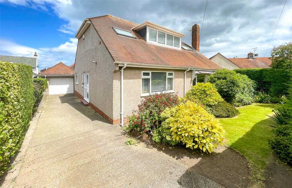 3 bedroom bungalow for sale in Dakla Drive, Penrhyn Bay, Llandudno