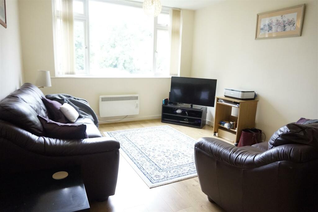 Additional property image - Savoy Close, Harborne, B32