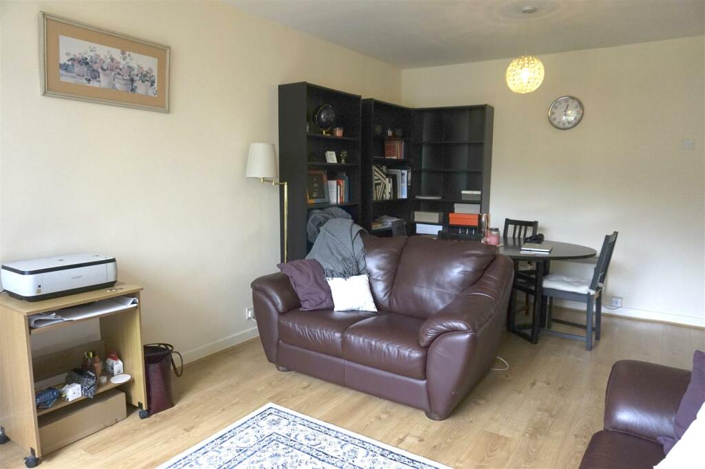 Additional property image - Savoy Close, Harborne, B32