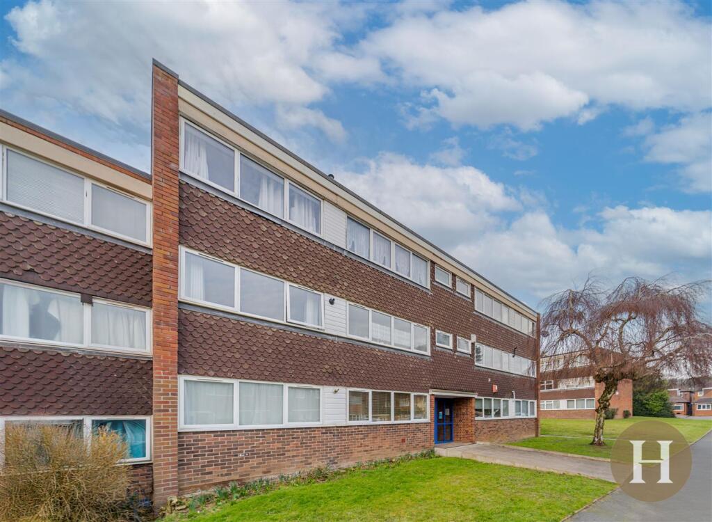 Main image of property: Cedarhurst, Quinton, Birmingham, B32