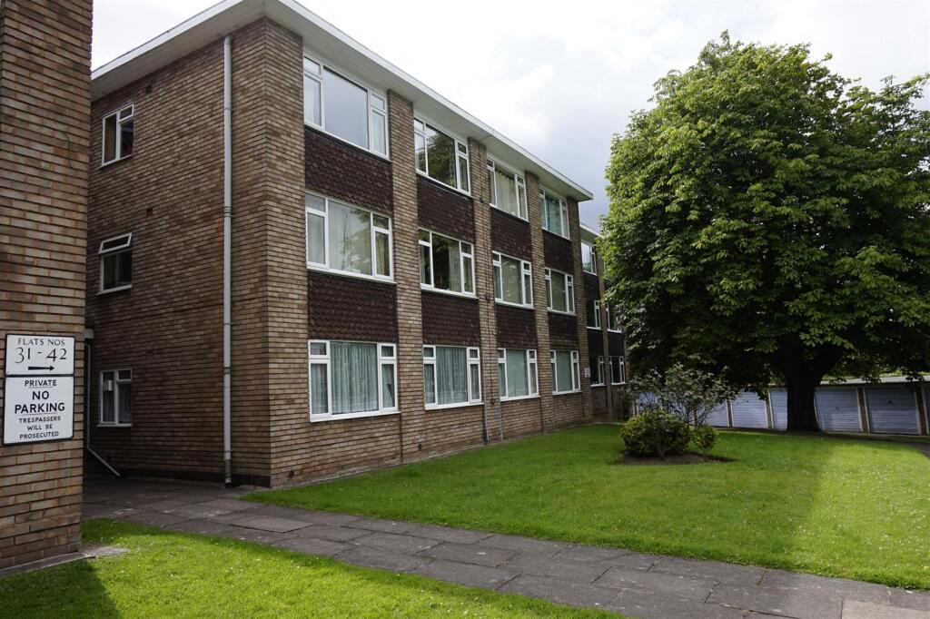 Main image of property: Savoy Close, Harborne, B32