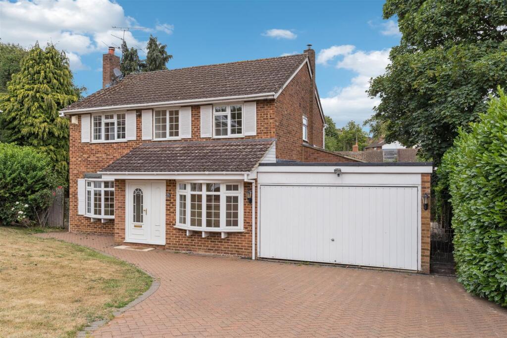 Main image of property: Holts Green, Great Brickhill, Buckinghamshire