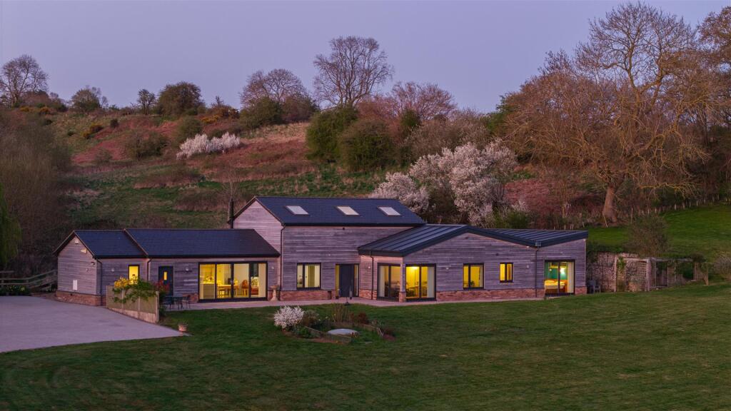 Main image of property: Partridge Hill, Great Brickhill, Buckinghamshire