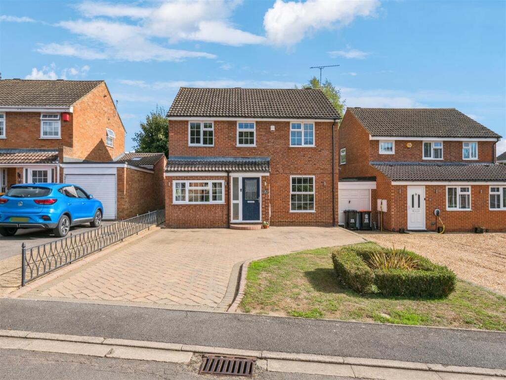 Main image of property: Lomond Drive, Linslade, Leighton Buzzard