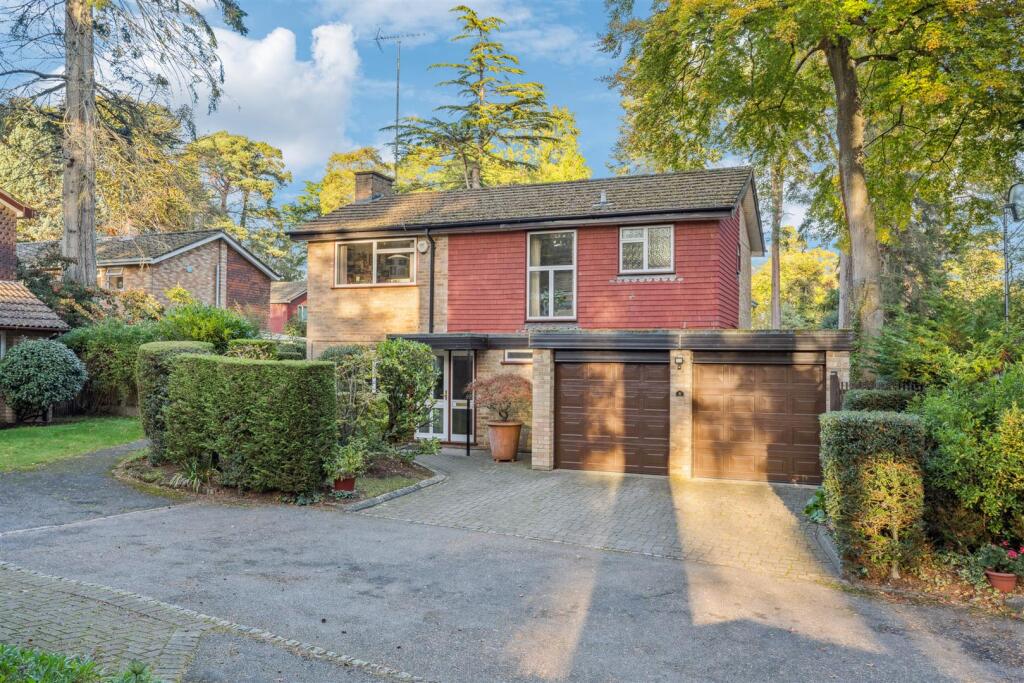 Main image of property: Redwood Glade, Leighton Buzzard, Bedfordshire