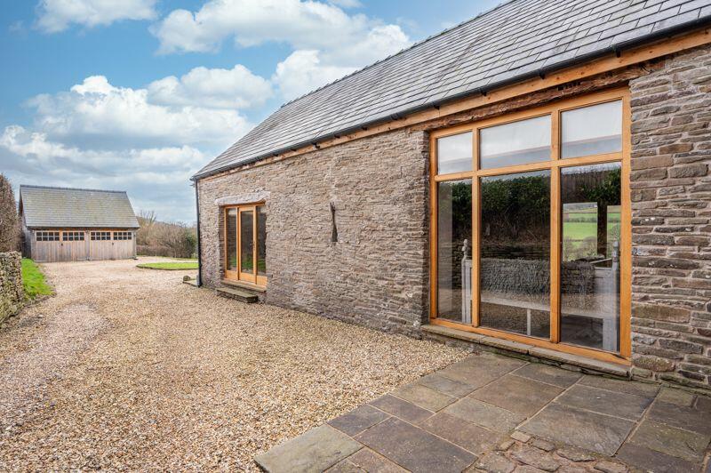 3 bedroom detached house for sale in Longtown, Herefordshire , HR2