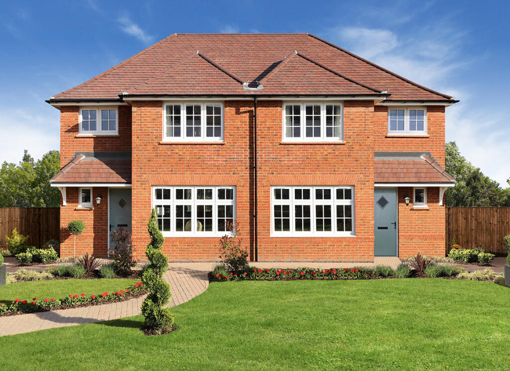 3 bedroom semi-detached house