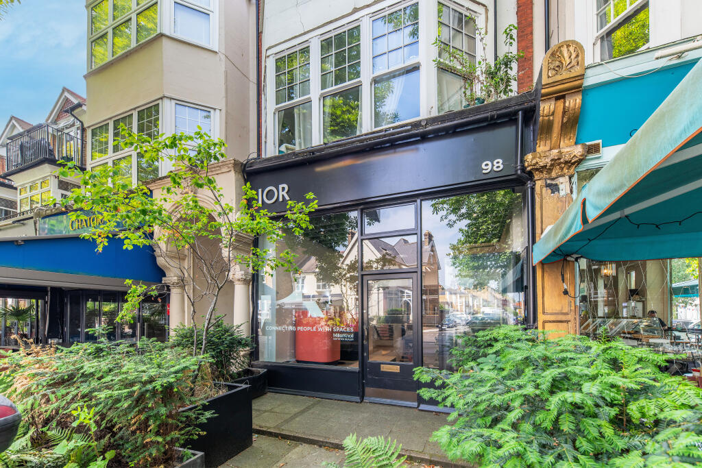 Main image of property: 98 Kew Road, London, TW9 2PQ