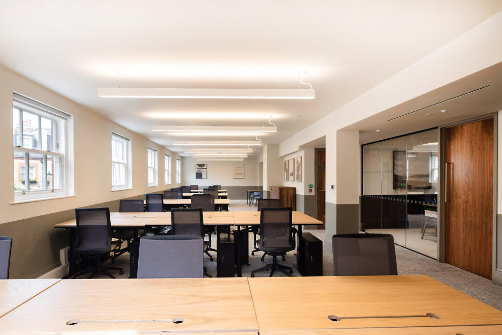 Main image of property: 22 Grosvenor Gardens Mews North, London, SW1W 0JP