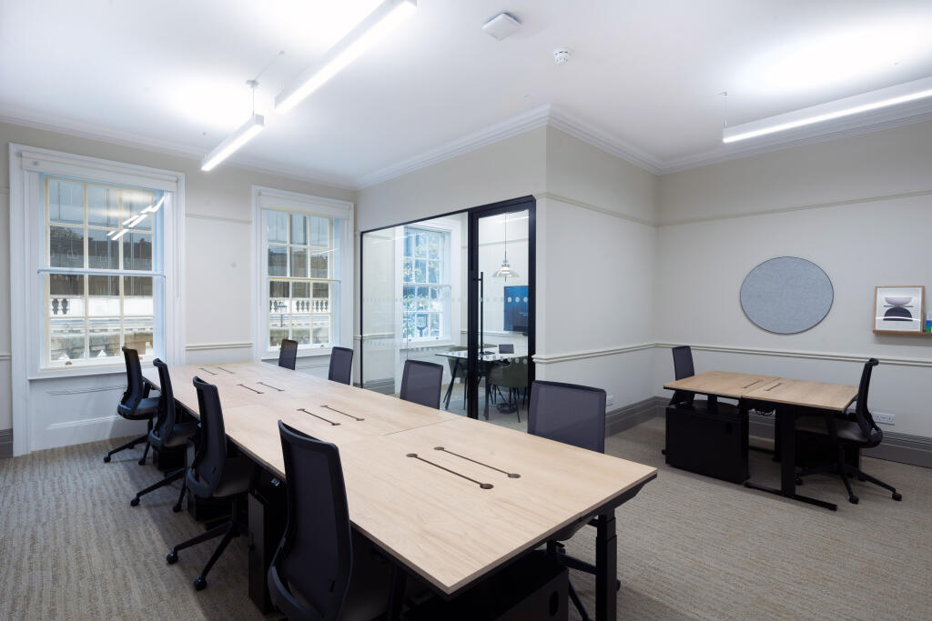 Main image of property: 146 Buckingham Palace Road, London, SW1W 9TR