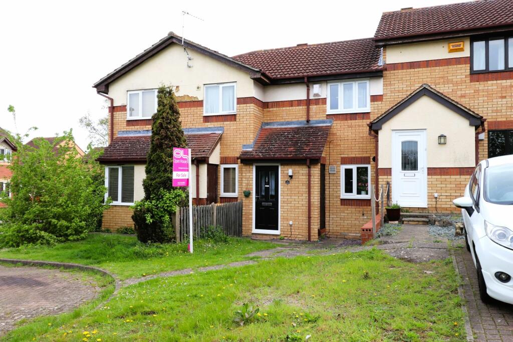 2 bedroom terraced house for sale in Dynevor Close, Bromham, Bedford, MK43