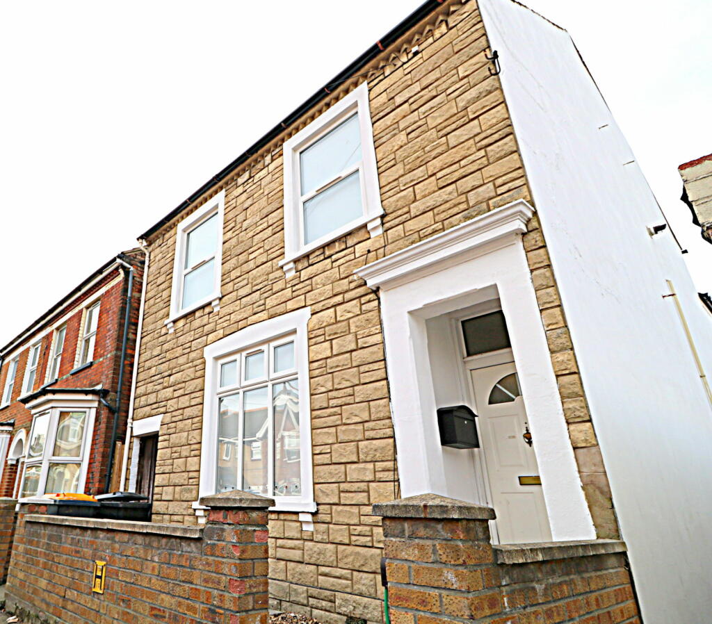 Main image of property: Room 1 Victoria Road, Bedford