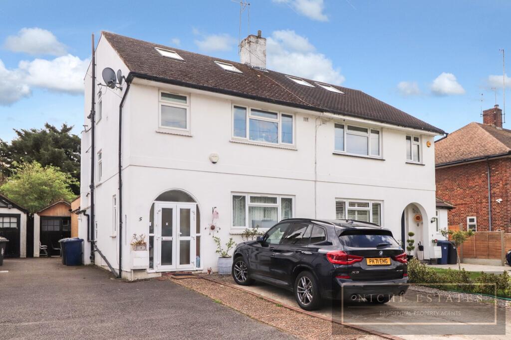 Main image of property: Pyecombe Corner, Woodside Park, London, N12