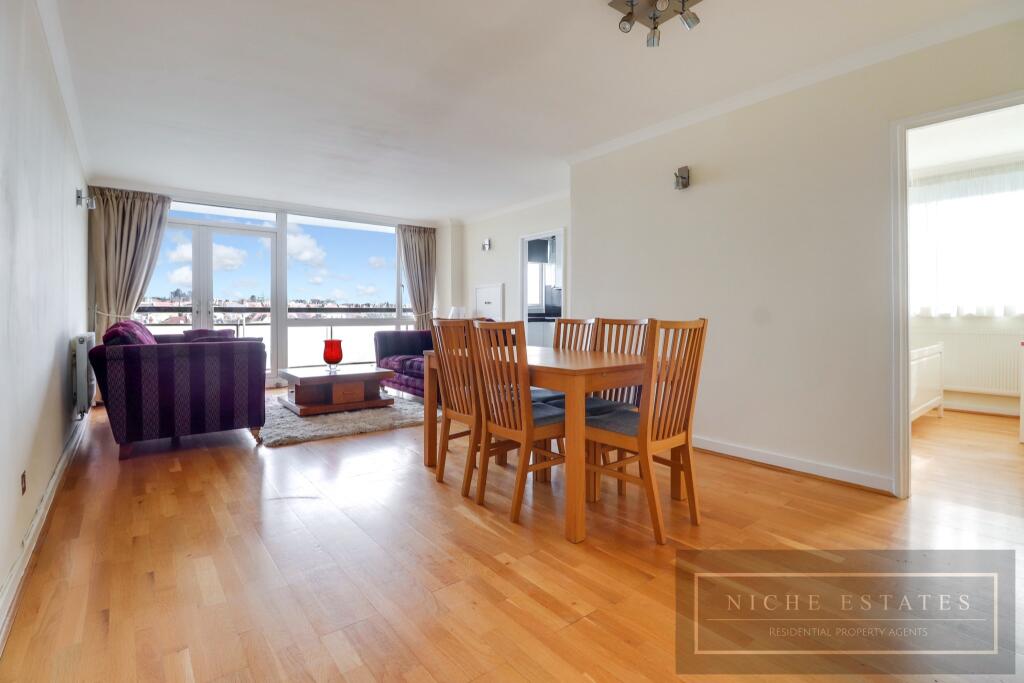 2 bedroom apartment for rent in Regents Park Road, Finchley Central, N3