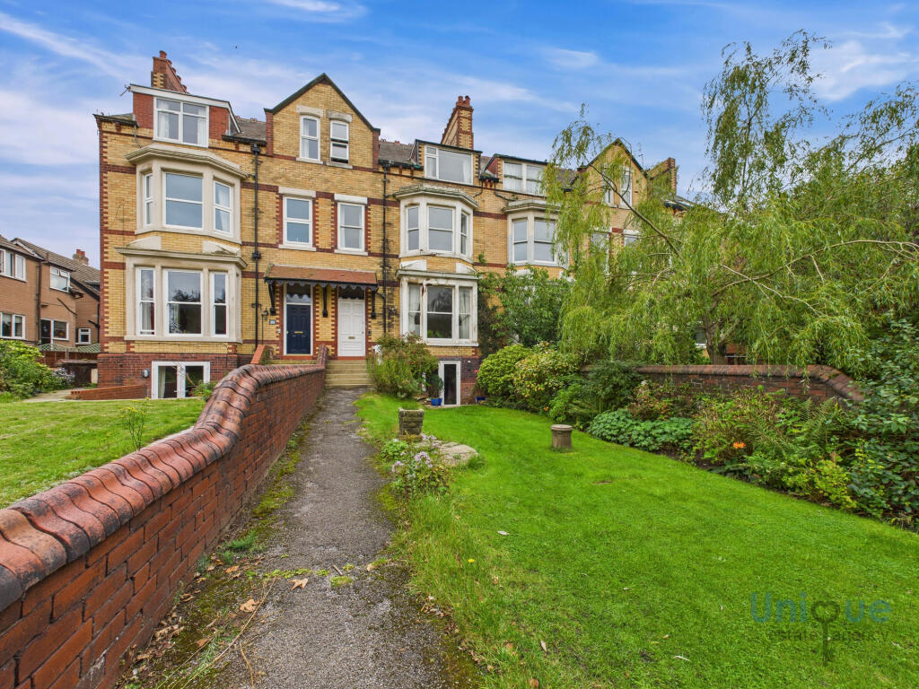 Main image of property: 18 St. Annes Road East,  Lytham St. Annes, FY8