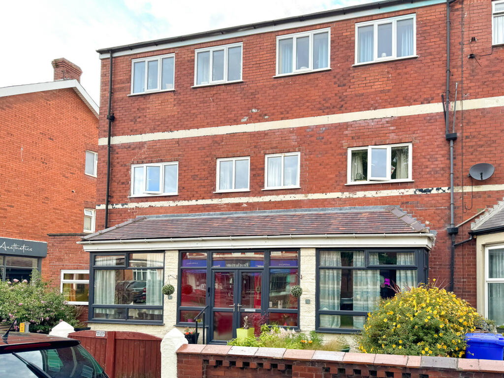 8 bedroom end of terrace house for sale in St. Albans Road, Lytham St