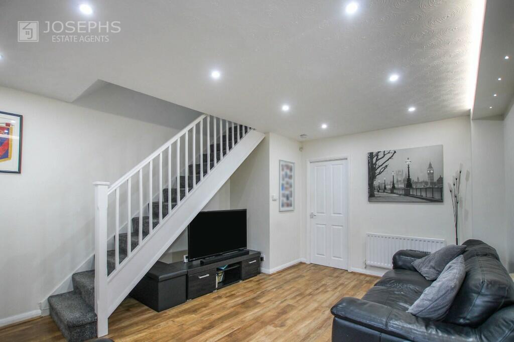 Additional property image - Balmore Close, Bolton, Greater Manchester, BL3