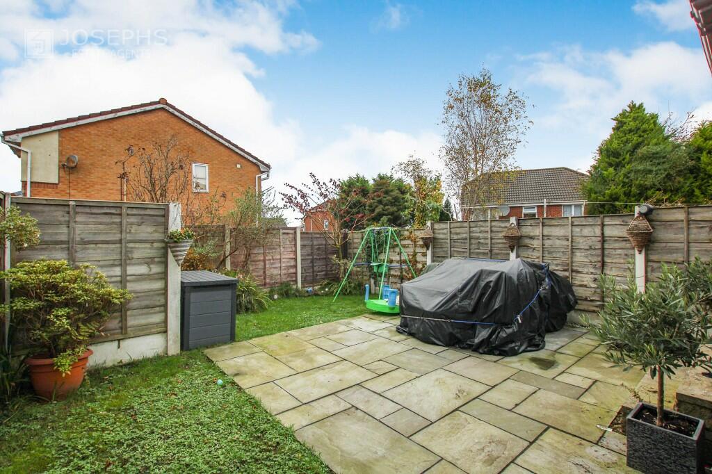 Additional property image - Balmore Close, Bolton, Greater Manchester, BL3