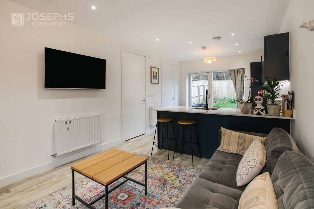 Additional property image - Fenton Way, Bolton, Greater Manchester, BL3