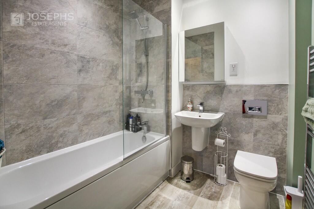 Additional property image - Fenton Way, Bolton, Greater Manchester, BL3