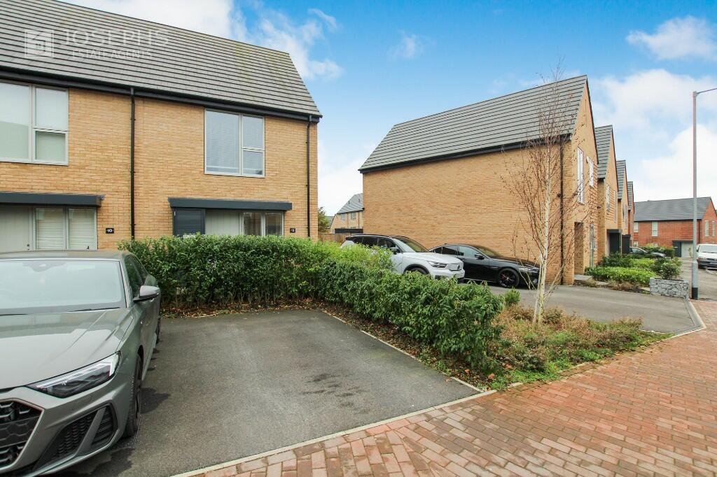 Additional property image - Fenton Way, Bolton, Greater Manchester, BL3