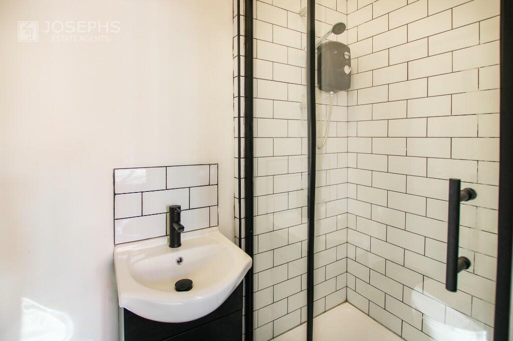 Additional property image - Willows Lane, Bolton, Greater Manchester, BL3