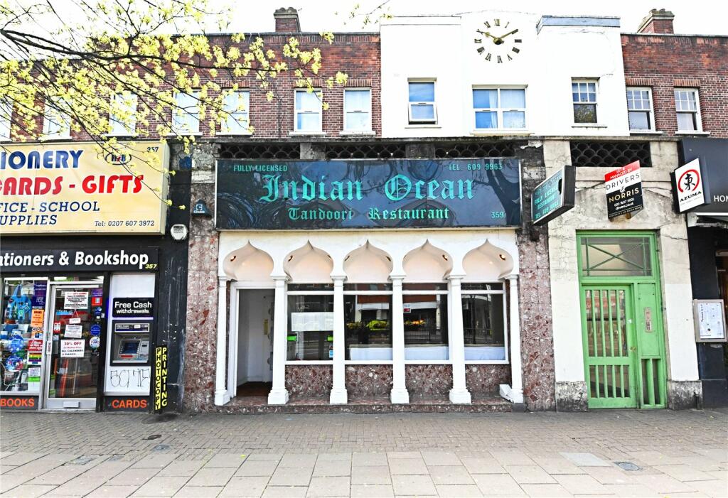 Restaurant to lease in Holloway Road, Islington, London, N7