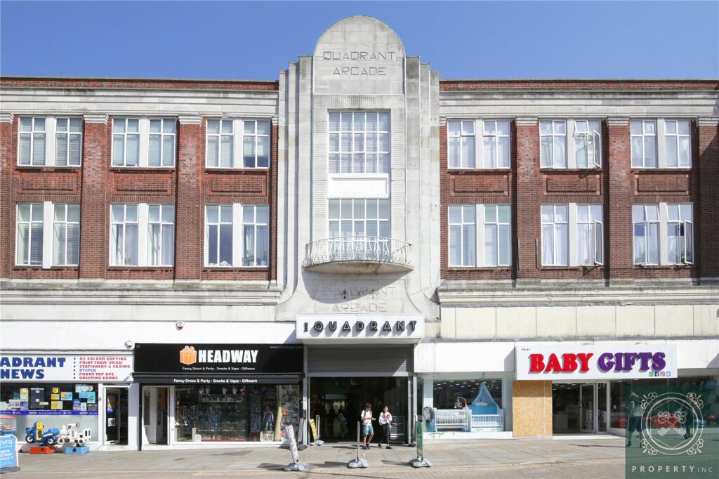 Shop to lease in South Street, Romford, RM1