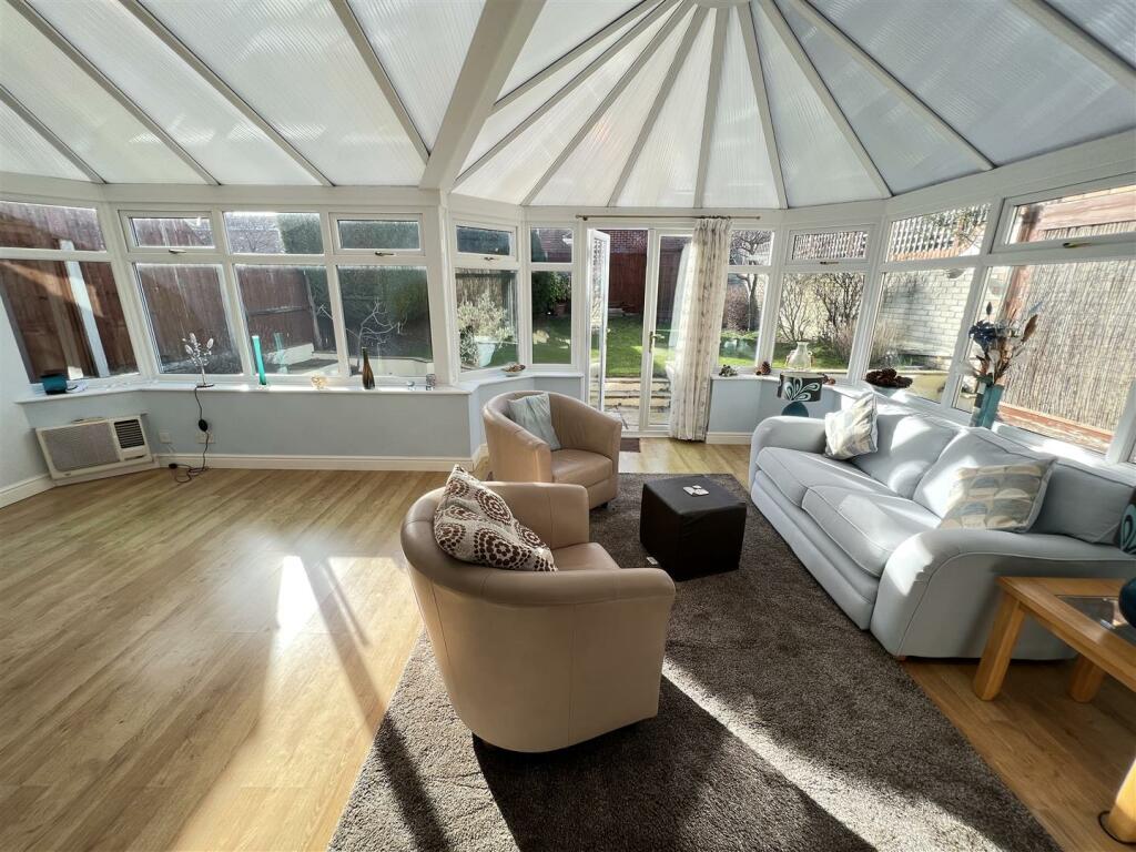 3 bedroom detached house for sale in Barnston Road, Thingwall, Wirral, CH61