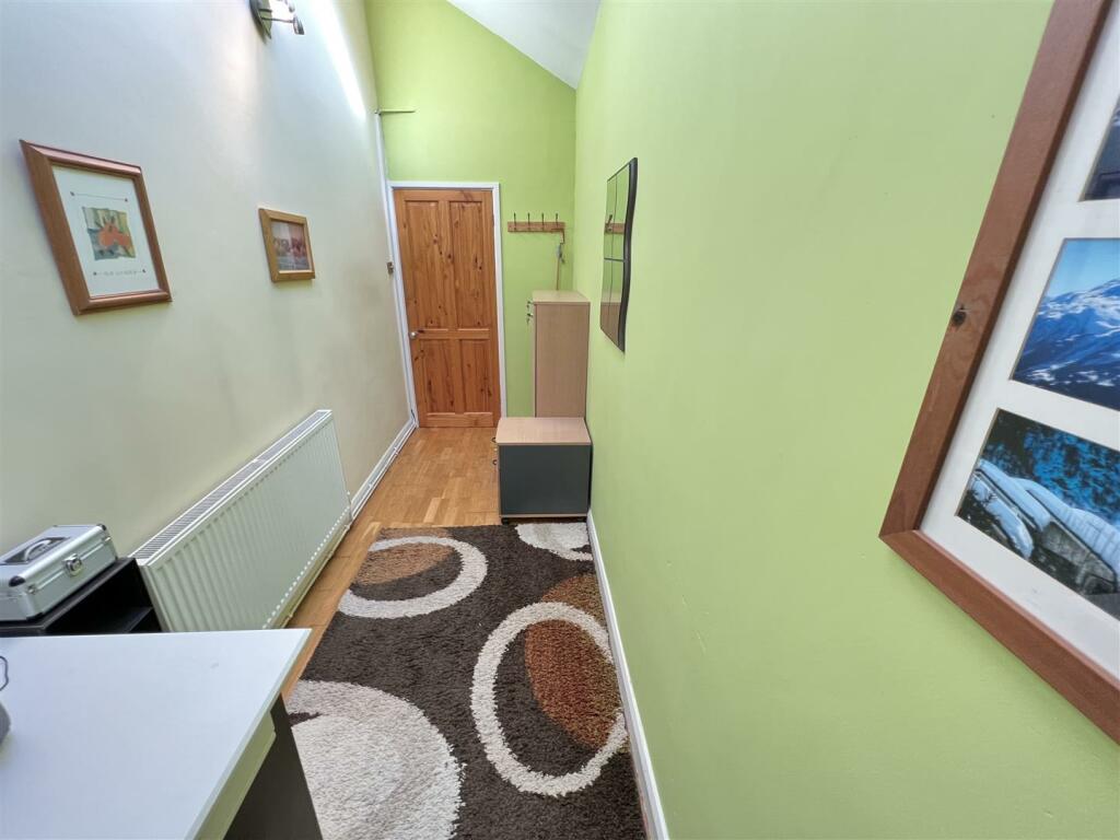 3 bedroom detached house for sale in Barnston Road, Thingwall, Wirral, CH61