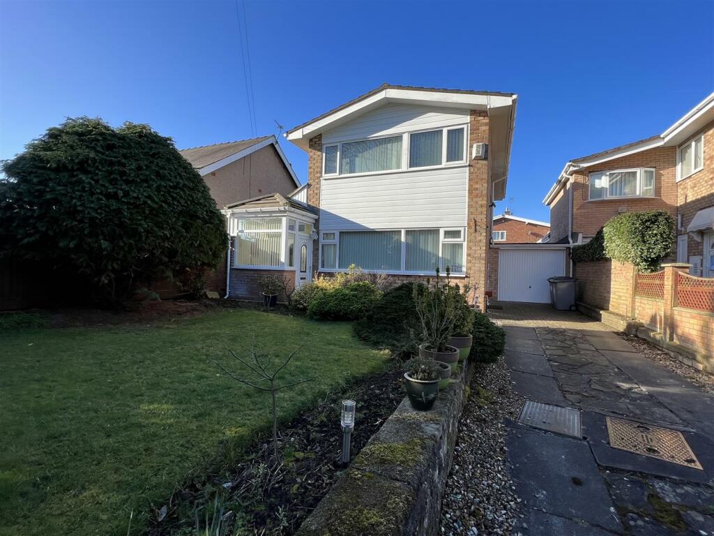 3 bedroom detached house for sale in Barnston Road, Thingwall, Wirral, CH61