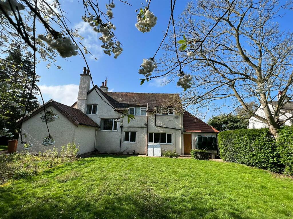 4 bedroom detached house for sale in Wittering Lane, Wirral, CH60