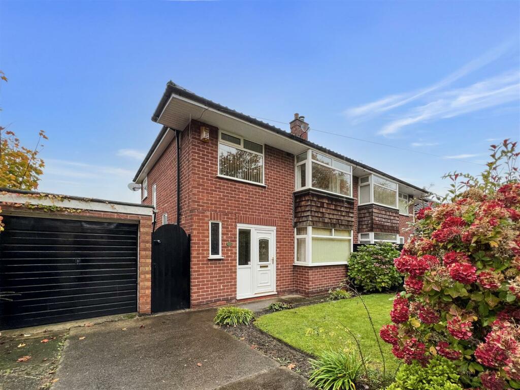 3 bedroom semidetached house for sale in Brimstage Road, Heswall