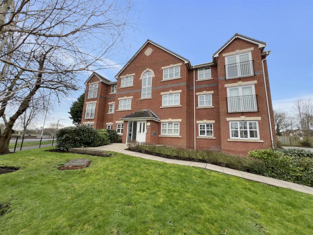 2 bedroom apartment for sale in Terminus Road, Bromborough, Bromborough, CH62
