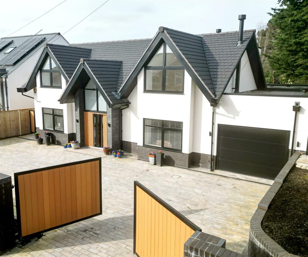 4 bedroom detached house for sale in Sandfield Park, Heswall, Wirral, CH60