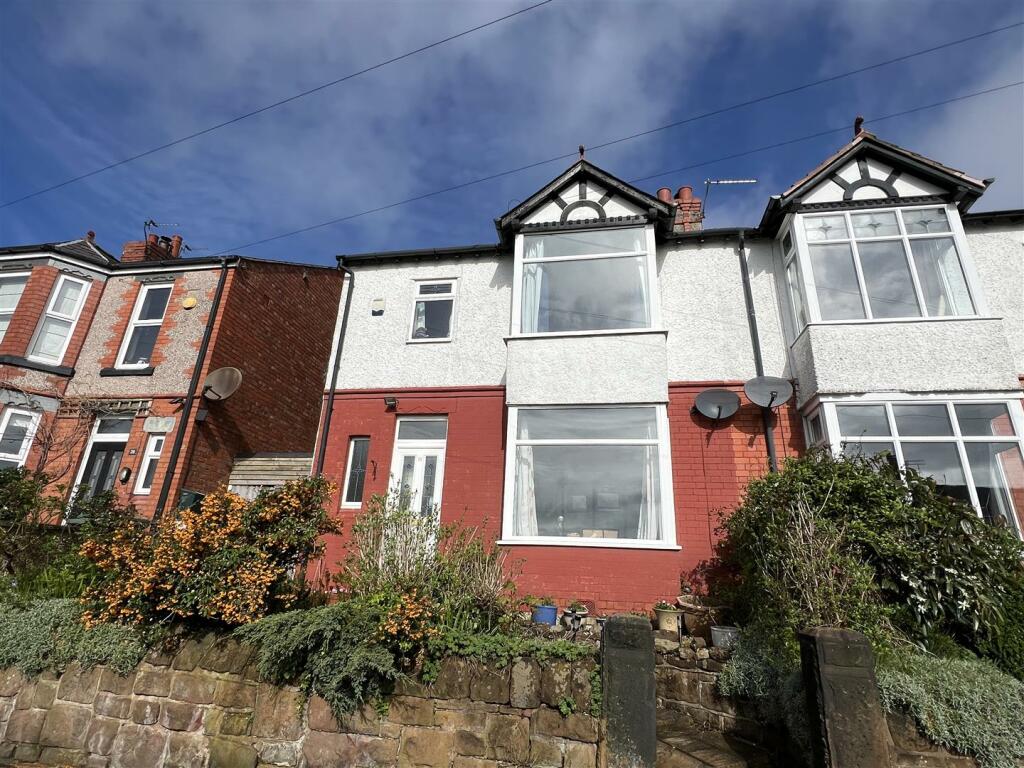 3 bedroom semidetached house for sale in Radnor Avenue, Heswall